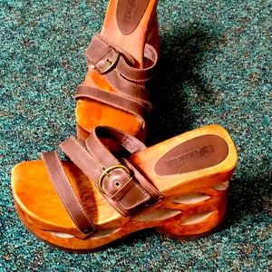 Woden platform sandals